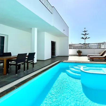 Maravillosa Con Piscina Privada Y Dos Dormitorios En * Пуэрто-Калеро