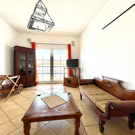 Villa Maravillosa Con Piscina Privada Y Dos Dormitorios En Puerto Calero