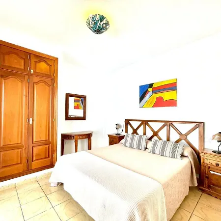 Maravillosa Con Piscina Privada Y Dos Dormitorios En *