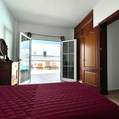 Maravillosa Con Piscina Privada Y Dos Dormitorios En Villa
