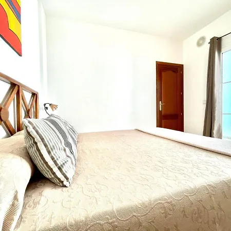 Maravillosa Con Piscina Privada Y Dos Dormitorios En * Puerto Calero