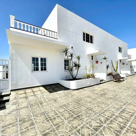 Maravillosa Con Piscina Privada Y Dos Dormitorios En Villa